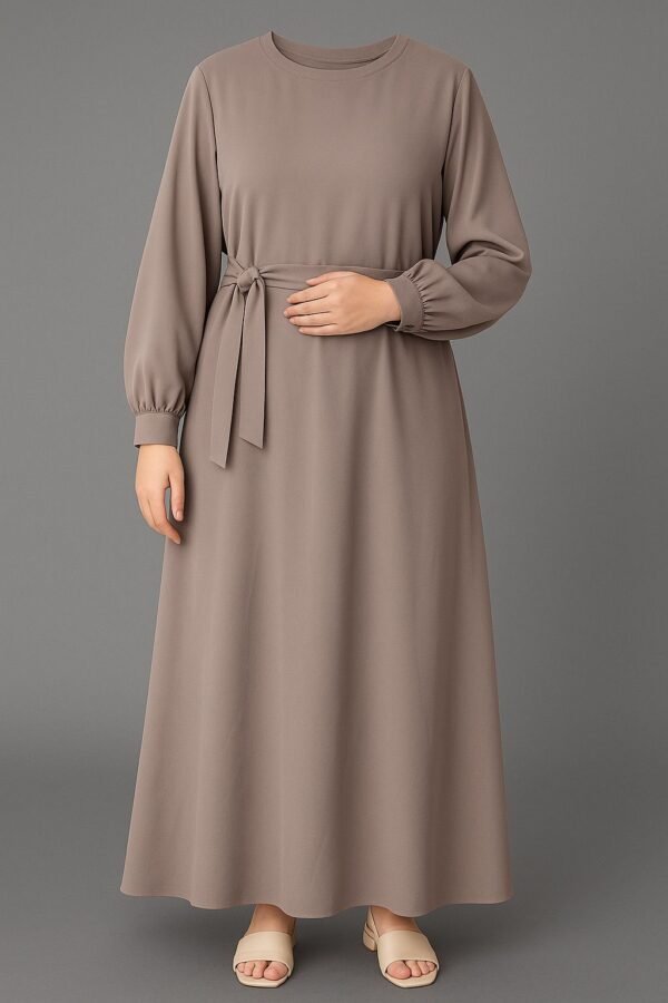 عباءة كلاسيكية سوداء أنيقة – لمسة راقية لكل يوم - Image 7