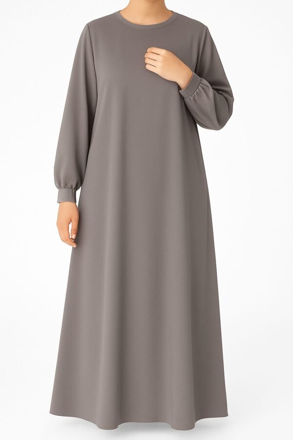 عباءة كلاسيكية أنيقة  لمسة راقية لكل يوم - Image 3